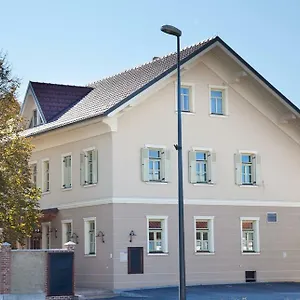 Veganfresh 3*, Medvode Slovenië